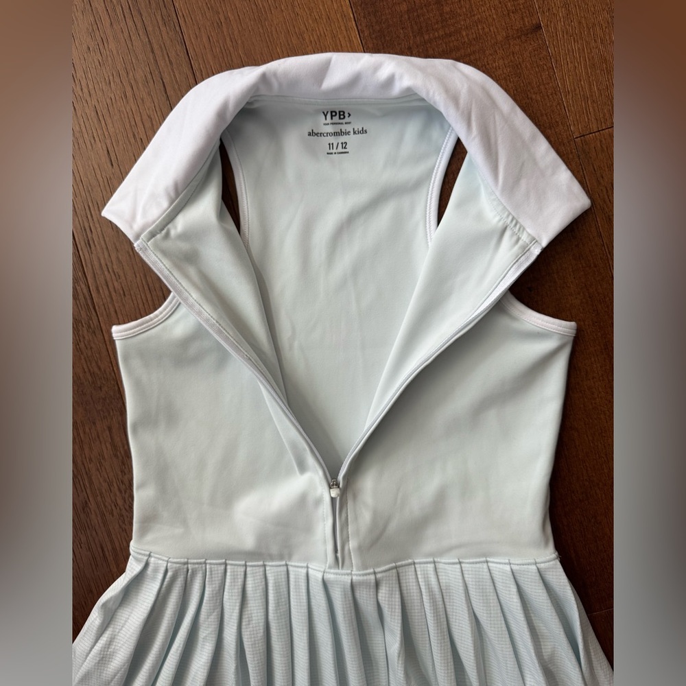 Abercrombie kids half zip pleated mini dress in soft blue color. Size 11/12 - Picture 4 of 5